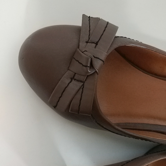 SOLD - Picture 4 of 9